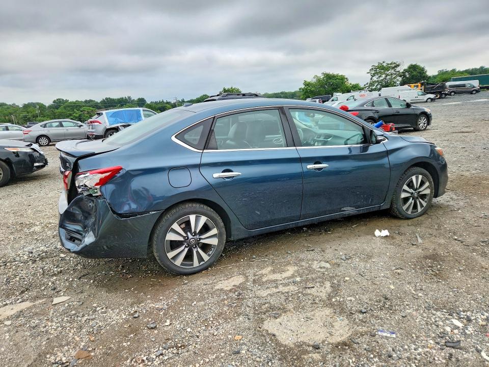 Photo 3 from auction – 2017 NISSAN SENTRA with VIN 3N1AB7AP2HY251321