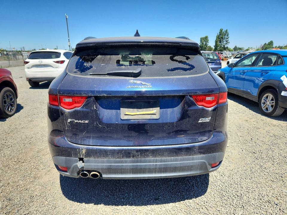 Photo 6 from auction – 2018 JAGUAR F-PACE with VIN SADCJ2FN7JA279018