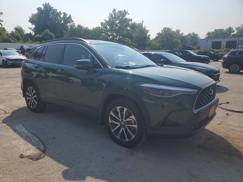 Photo 4 from auction – 2022 TOYOTA COROLLA CROSS with VIN 7MUDAABG0NV005837