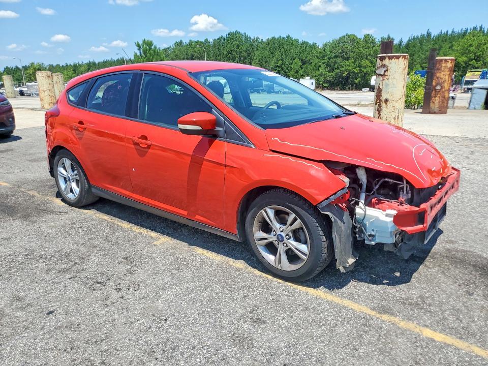 Photo 4 from auction – 2014 FORD FOCUS with VIN 1FADP3K2XEL144843