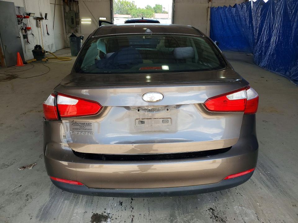 Photo 6 from auction – 2014 KIA FORTE with VIN KNAFX4A68E5060339