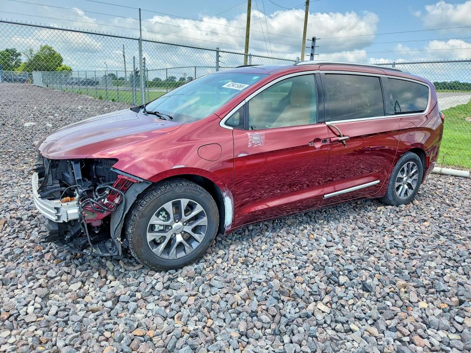 CHRYSLER PACIFICA 2021 with VIN 2C4RC1N72MR548426 - Photo from auction