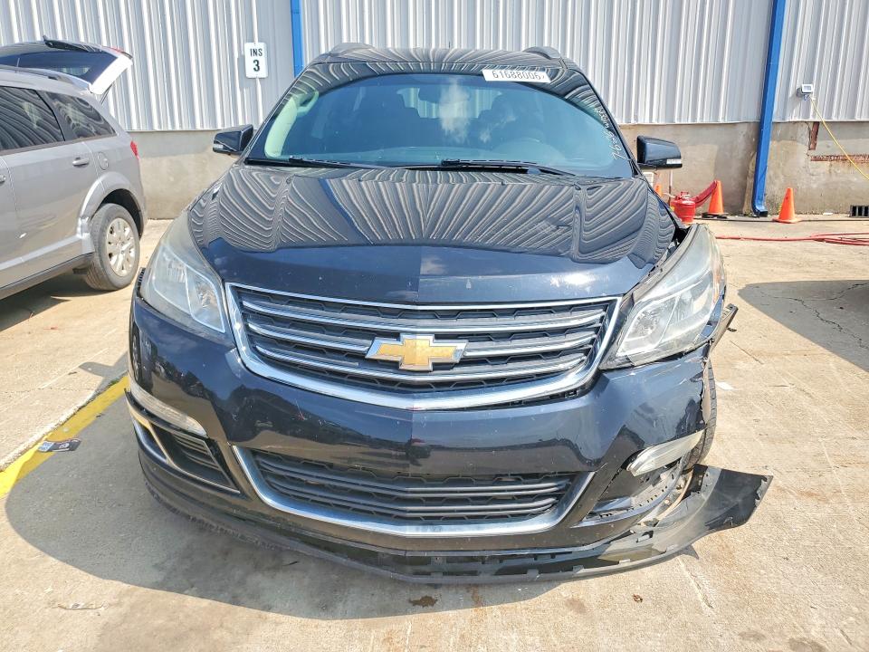 Photo 5 from auction – 2017 CHEVROLET TRAVERSE with VIN 1GNKVGKD0HJ161691