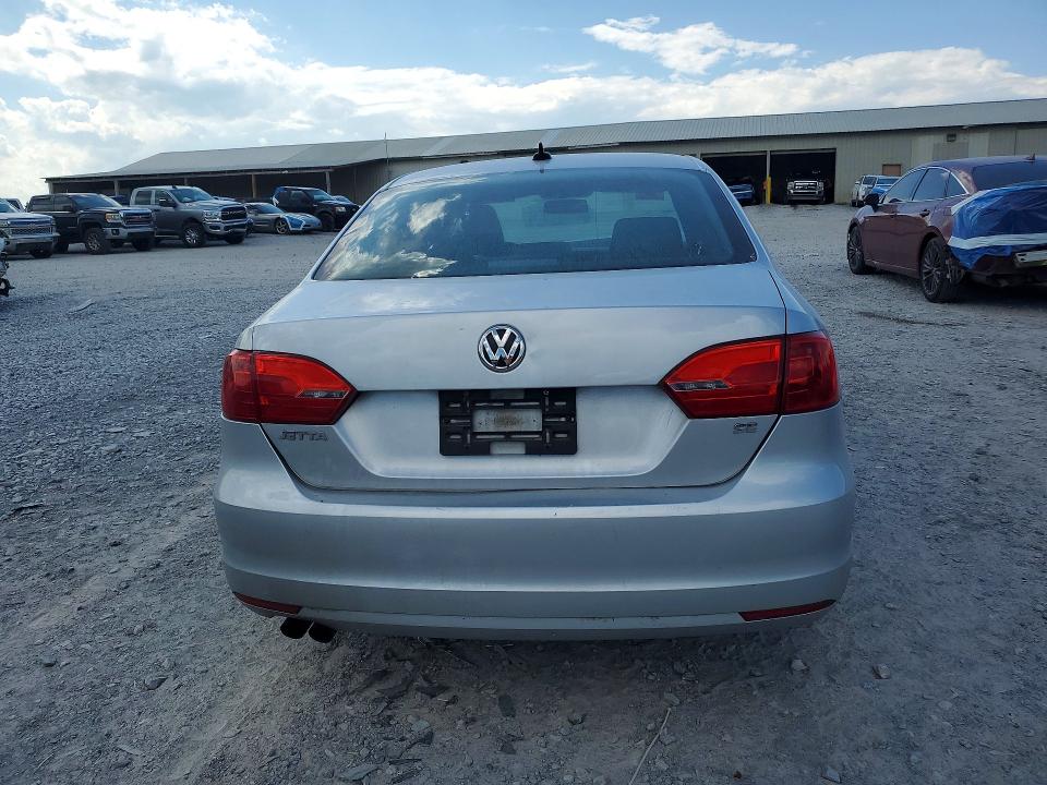 Photo 6 from auction – 2014 VOLKSWAGEN JETTA with VIN 3VWD17AJ2EM314751