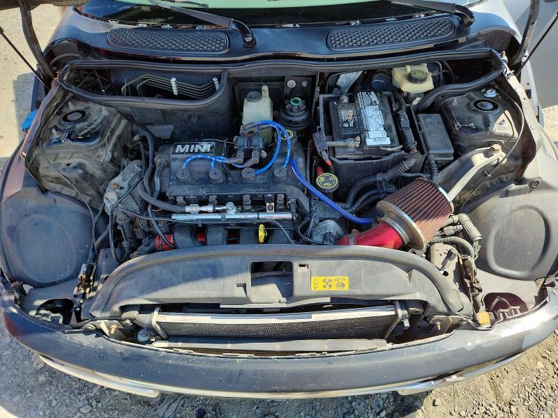 Photo 11 from auction – 2004 MINI COOPER with VIN WMWRC33404TC55976