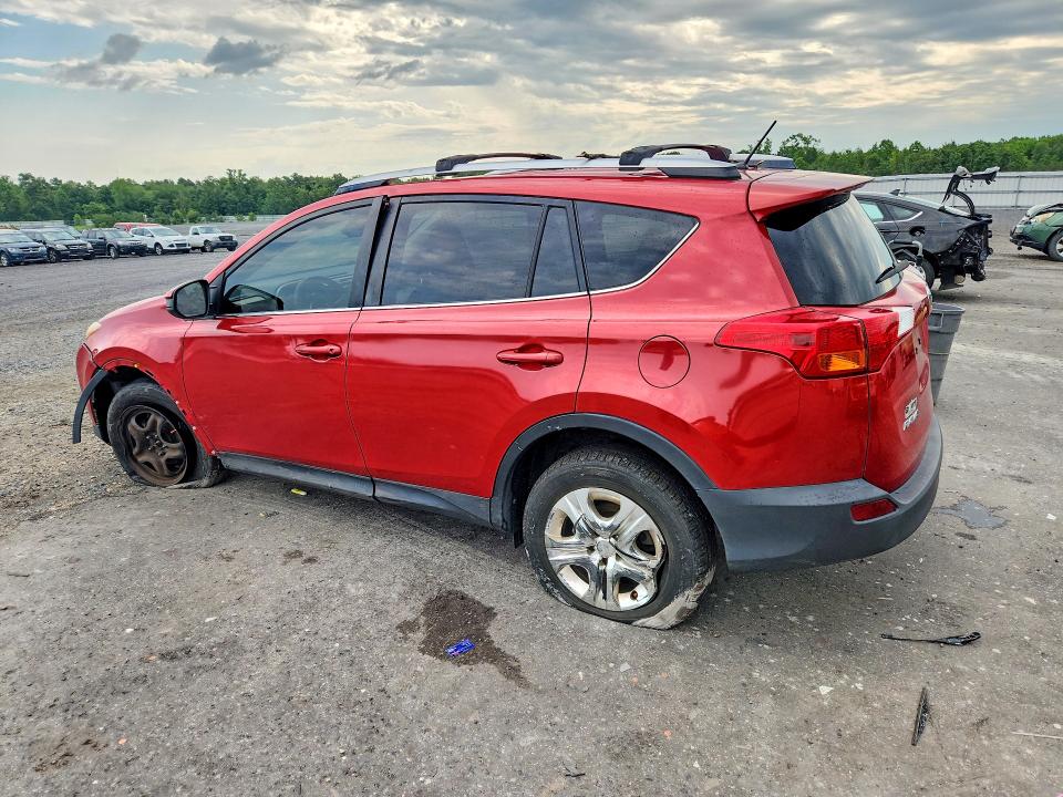 Foto 2 de la subasta – 2015 TOYOTA RAV4 con VIN JTMBFREV5FD173059