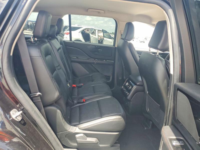 Photo 11 from auction – 2024 LINCOLN AVIATOR with VIN 5LM5J6WC0RGL01601
