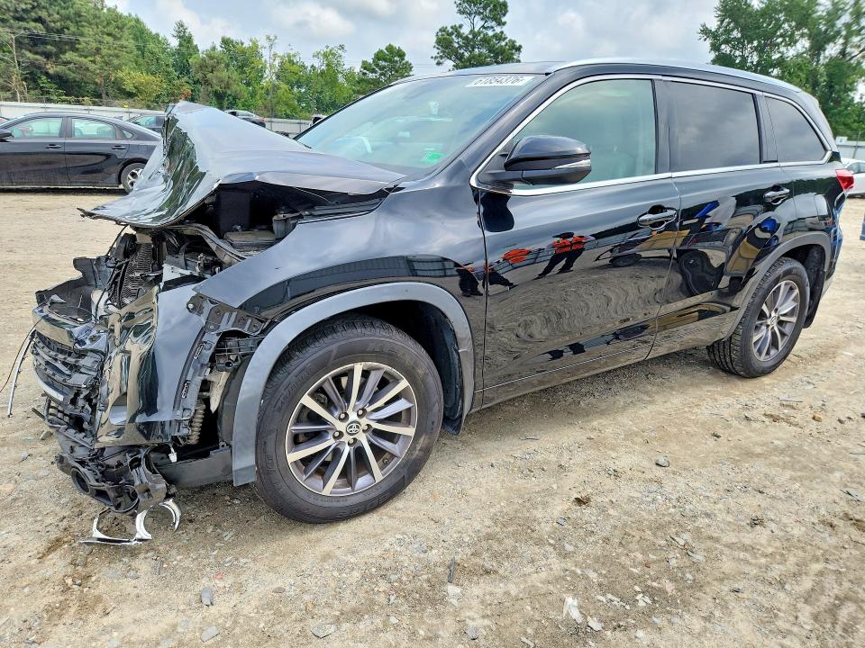 TOYOTA HIGHLANDER 2017 with VIN 5TDJZRFH9HS460911 - Photo from auction