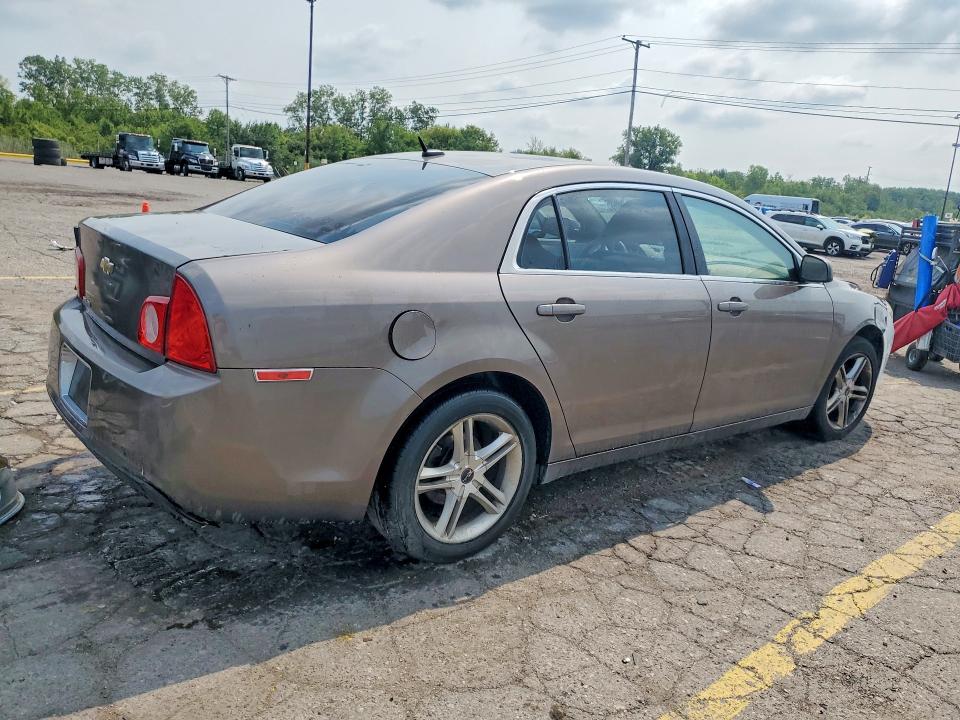 Photo 3 from auction – 2011 CHEVROLET MALIBU with VIN 1G1ZB5E13BF321880