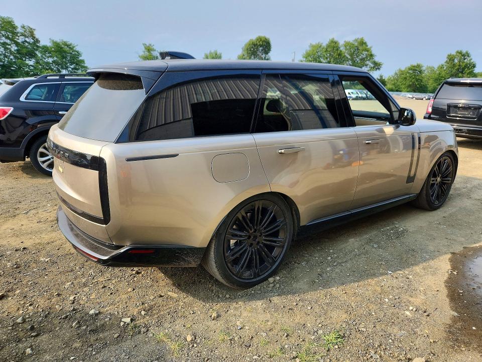 Photo 3 from auction – 2025 LAND ROVER RANGE ROVER with VIN SALKP9E91SA297608