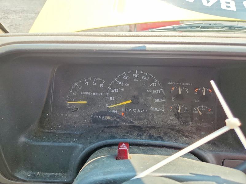 Photo 9 from auction – 1997 GMC SUBURBAN with VIN 3GKFK16RXVG520021