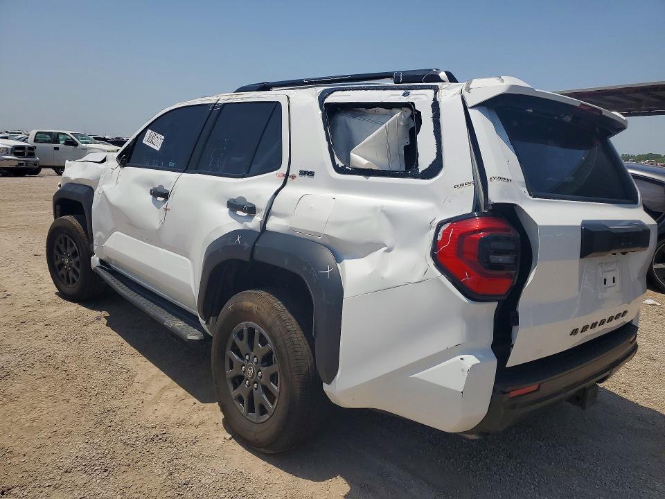 Zdjęcie 2 z aukcji – 2026 TOYOTA 4RUNNER z VIN JTEVA5BR4T5107860