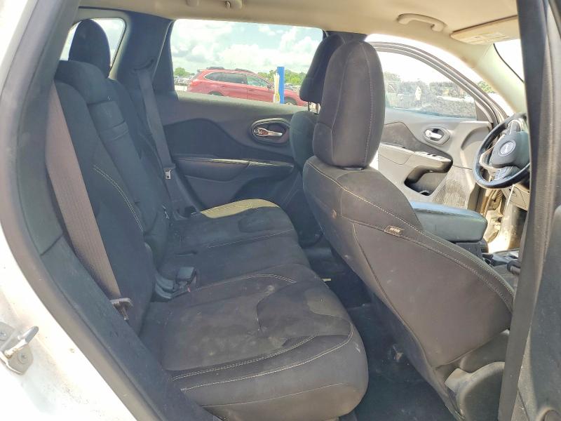 Photo 11 from auction – 2015 JEEP CHEROKEE with VIN 1C4PJLCS4FW766023