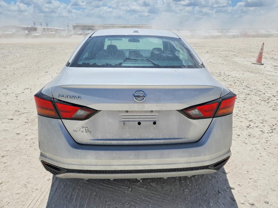 Photo 6 from auction – 2020 NISSAN UK with VIN 1N4BL4BV7LC133153