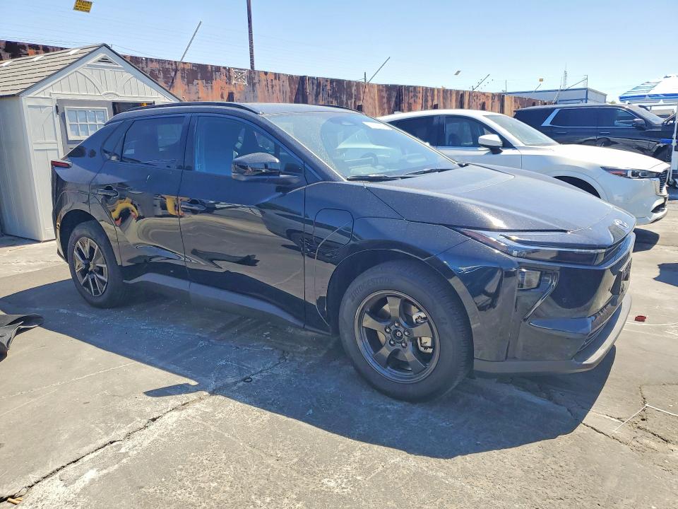 Photo 4 from auction – 2026 TOYOTA BZ with VIN JTMBFAEB6TA003068