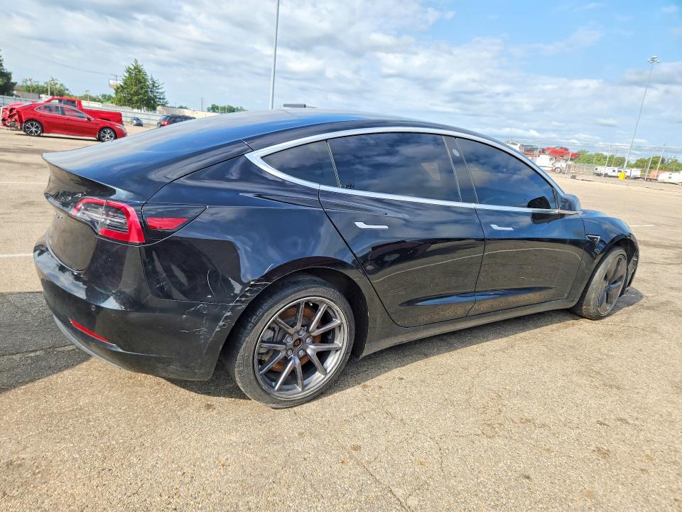 Photo 3 from auction – 2019 TESLA MODEL 3 with VIN 5YJ3E1EA2KF297623