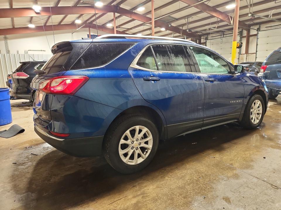 Photo 3 from auction – 2019 CHEVROLET EQUINOX with VIN 2GNAXUEV1K6288317