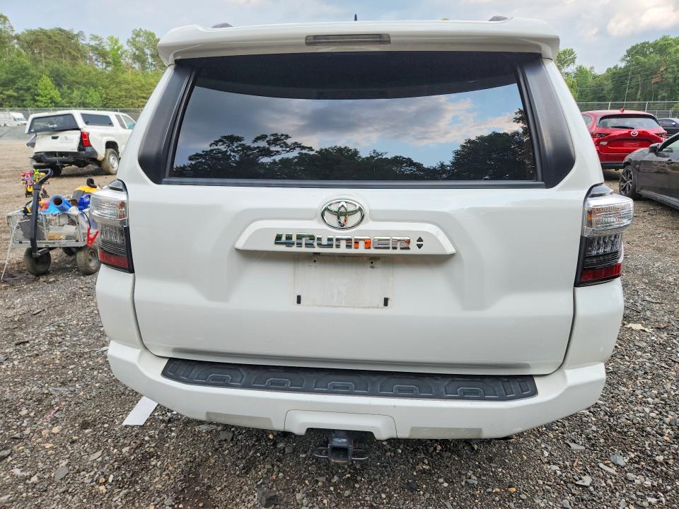 Photo 6 from auction – 2022 TOYOTA 4RUNNER with VIN JTENU5JR8N6010943