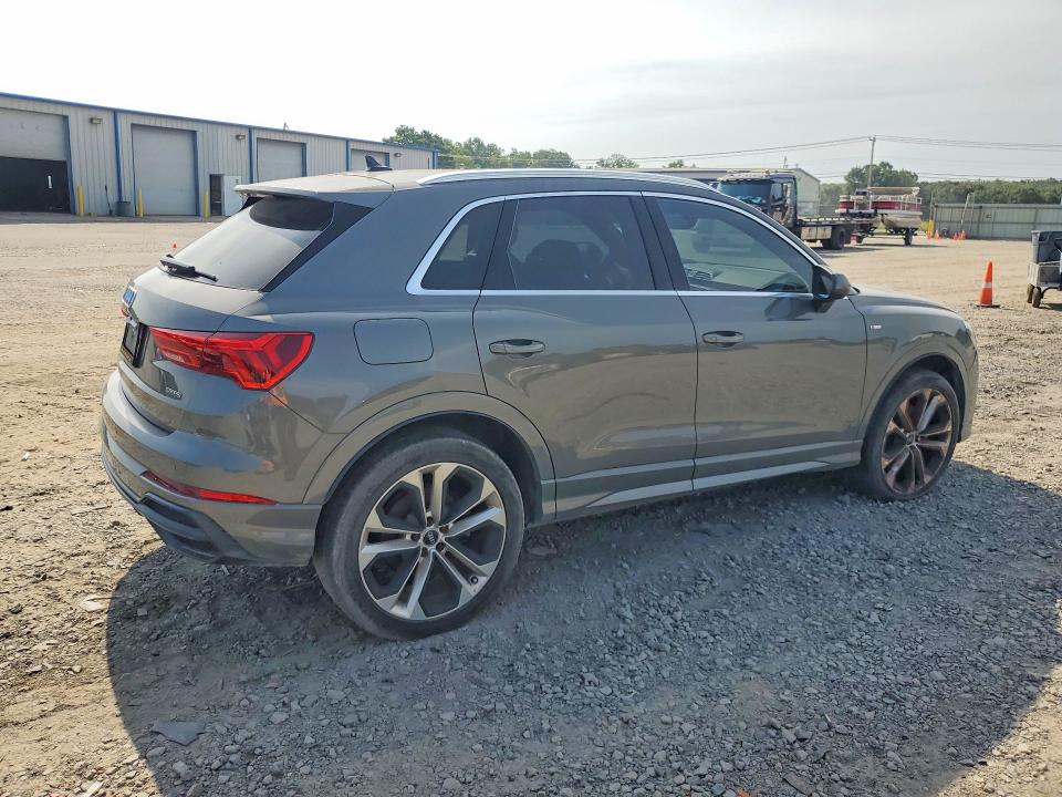 Zdjęcie 3 z aukcji – 2020 AUDI Q3 z VIN WA1EECF31L1026920