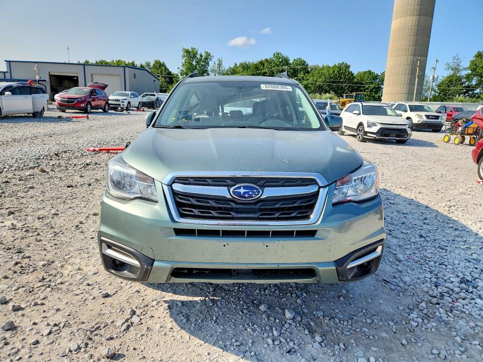 Photo 5 from auction – 2018 SUBARU FORESTER with VIN JF2SJAEC9JH567844