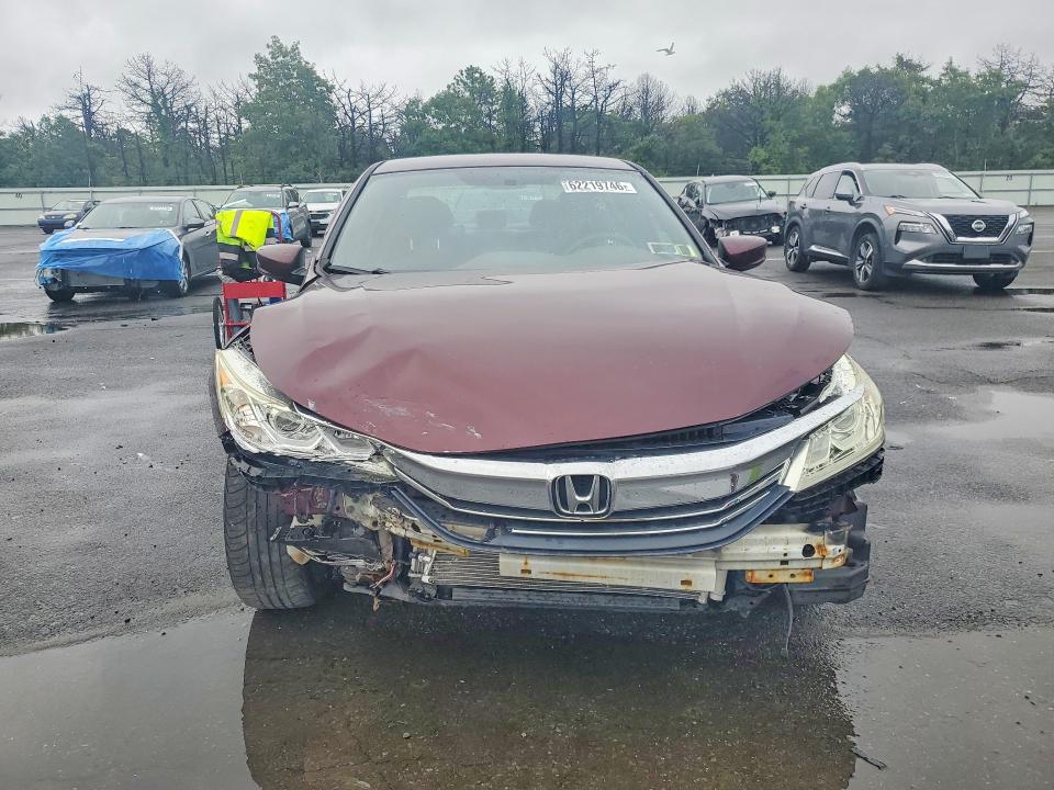 Photo 5 from auction – 2016 HONDA ACCORD with VIN 1HGCR2F54GA215923