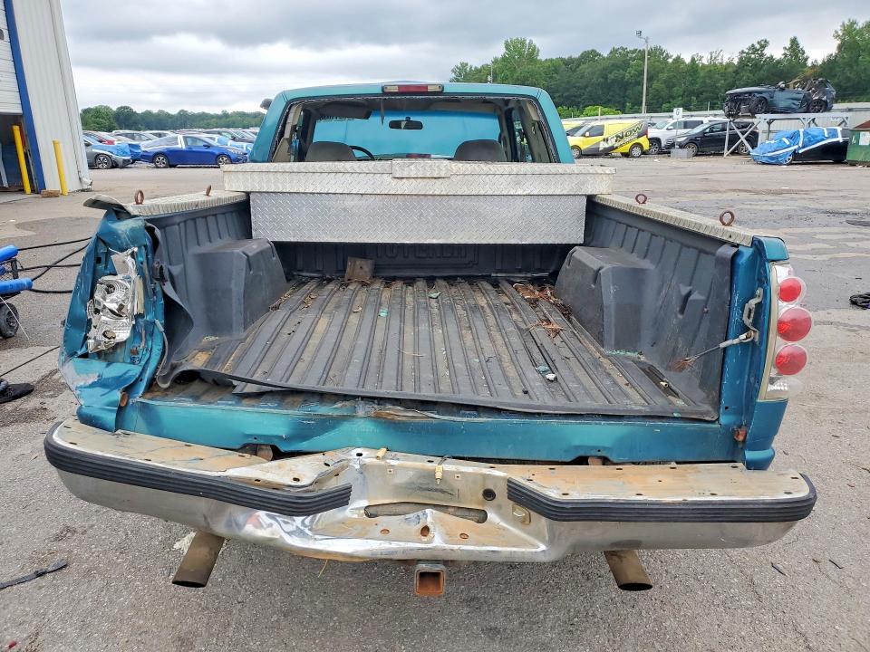 Photo 6 from auction – 1998 CHEVROLET GMT-400 with VIN 1GCEC19M7WE220997