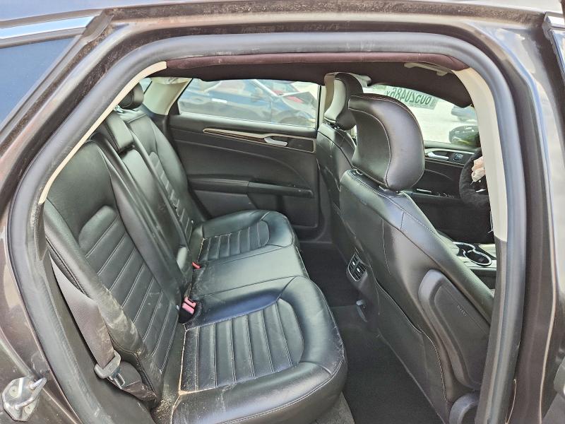 Photo 10 from auction – 2016 FORD FUSION with VIN 3FA6P0HD7GR217235