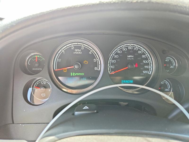 Photo 9 from auction – 2011 CHEVROLET TAHOE with VIN 1GNSKDFJ5BR204566