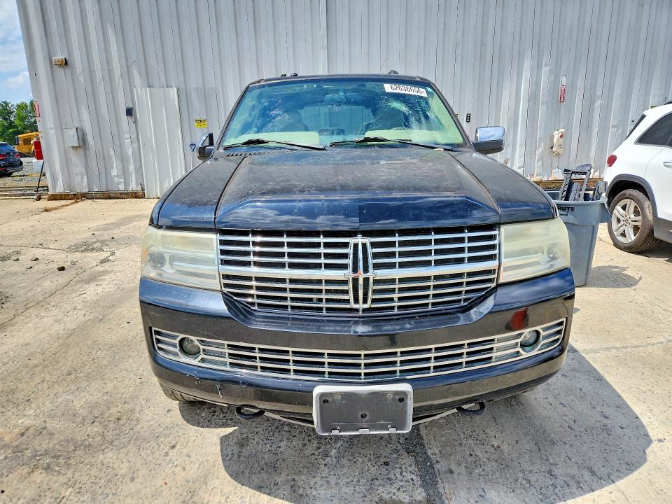 Photo 5 from auction – 2007 LINCOLN NAVIGATOR with VIN 5LMFU28527LJ05375