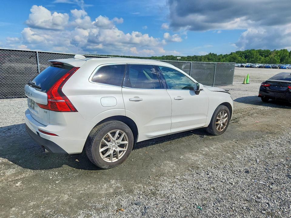 Снимка 3 от търг – 2020 VOLVO XC60 с VIN YV4102DK7L1585375