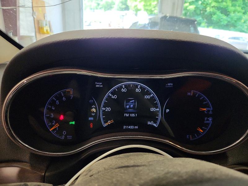Photo 9 from auction – 2015 JEEP GRAND CHEROKEE with VIN 1C4RJFBG4FC756911