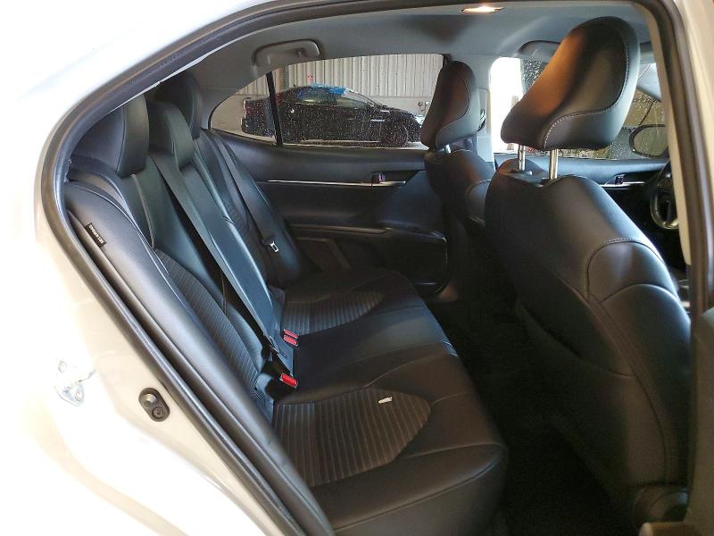 Снимка 10 от търг – 2022 TOYOTA CAMRY с VIN 4T1G11AK6NU076030