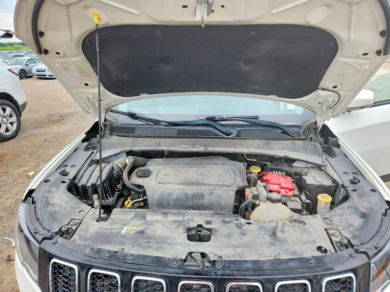 Photo 12 from auction – 2019 JEEP COMPASS with VIN 3C4NJDCB5KT601076
