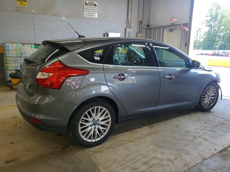 Photo 3 from auction – 2012 FORD FOCUS with VIN 1FAHP3M23CL327707