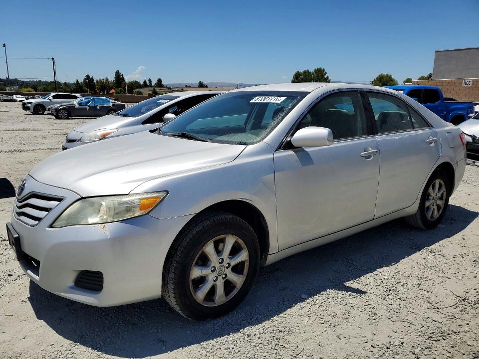 TOYOTA CAMRY 2011 with VIN 4T1BF3EK2BU771800 - Photo from auction