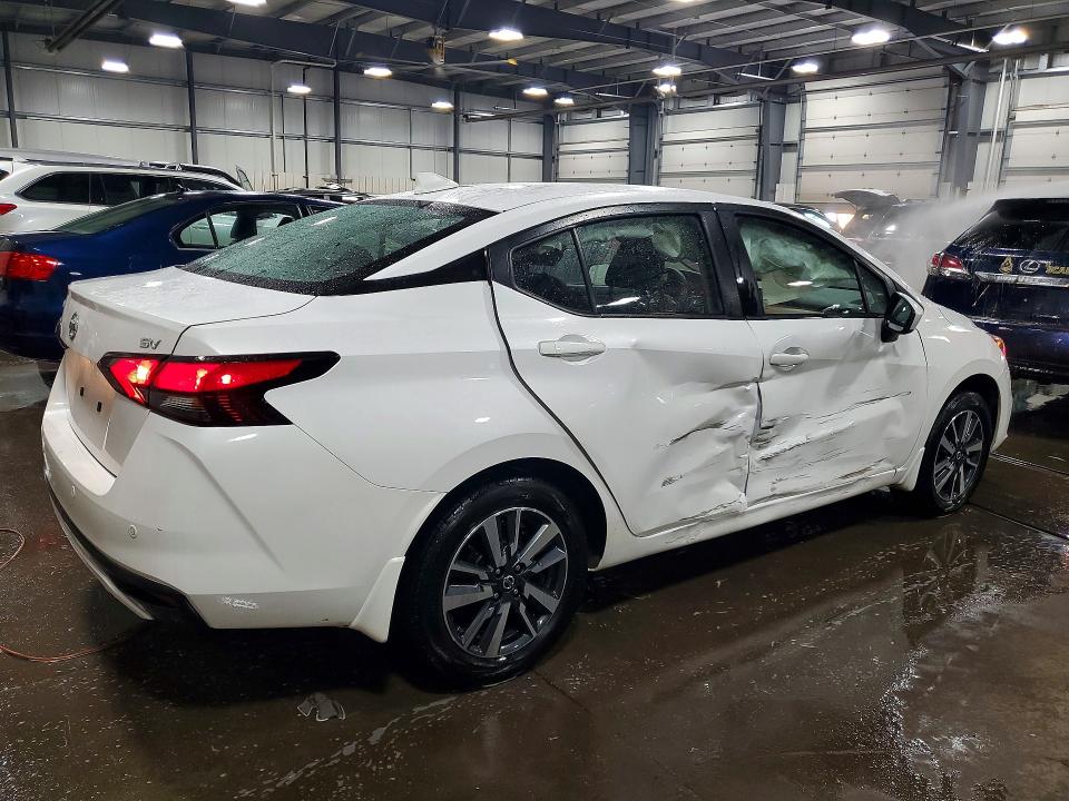 Photo 3 from auction – 2022 NISSAN VERSA with VIN 3N1CN8EV0NL849527