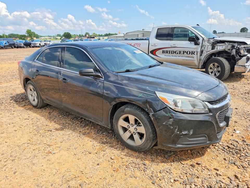 Photo 4 from auction – 2015 CHEVROLET MALIBU with VIN 1G11A5SL4FF109226