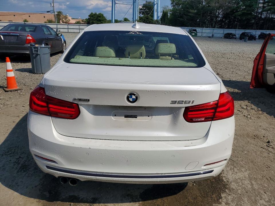 Photo 6 from auction – 2016 BMW 328 with VIN WBA8E3G59GNU01953