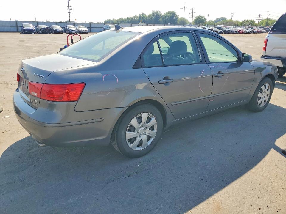 Photo 3 from auction – 2009 HYUNDAI SONATA with VIN 5NPET46F39H471947