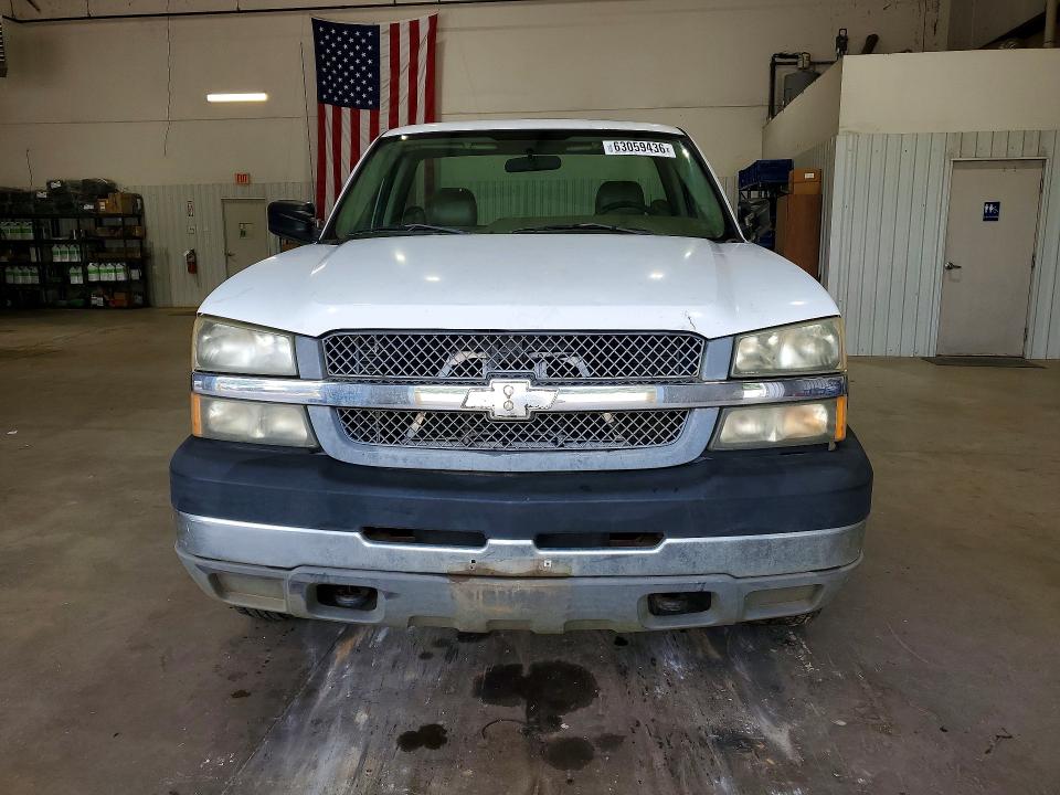 Photo 5 from auction – 2004 CHEVROLET SILVERADO with VIN 1GCHC24U14E225992