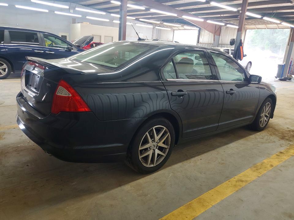 Photo 3 from auction – 2010 FORD FUSION with VIN 3FAHP0JA3AR354270