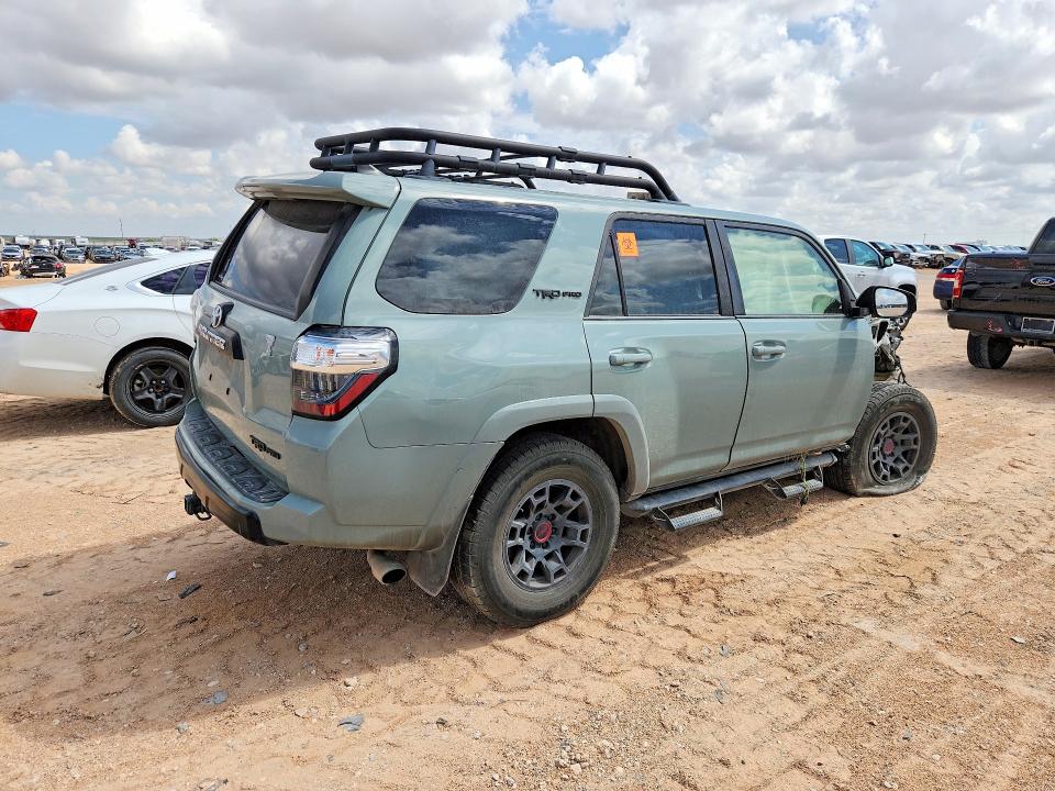 Photo 3 from auction – 2021 TOYOTA 4RUNNER with VIN JTELU5JR9M5899716