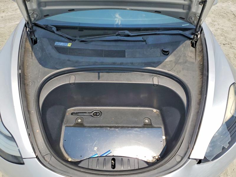Photo 11 from auction – 2018 TESLA MODEL 3 with VIN 5YJ3E1EA9JF040831