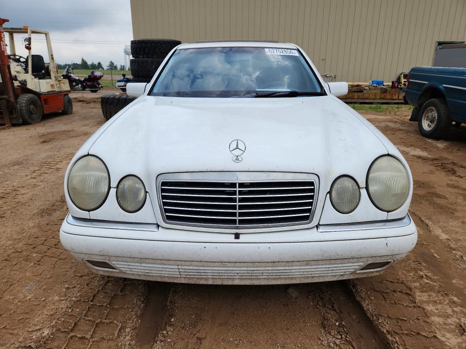 Photo 5 from auction – 1999 MERCEDES-BENZ E with VIN WDBJF65H3XA824307