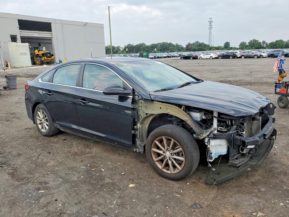 Photo 4 from auction – 2019 HYUNDAI SONATA with VIN 5NPE24AF6KH757226