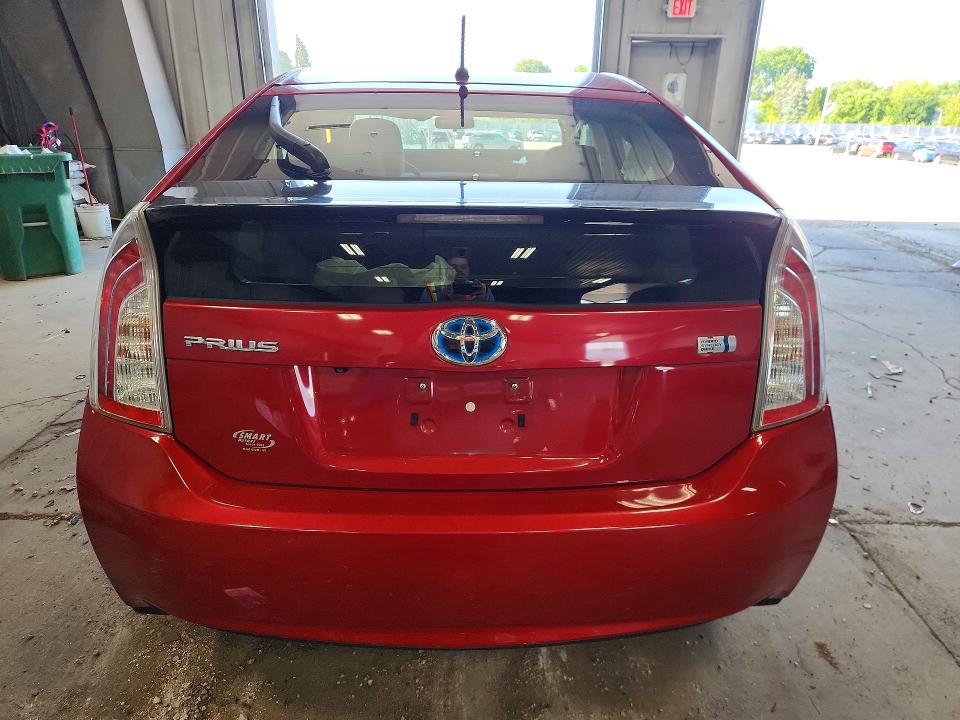 Photo 6 from auction – 2015 TOYOTA PRIUS with VIN JTDKN3DU6F0438930