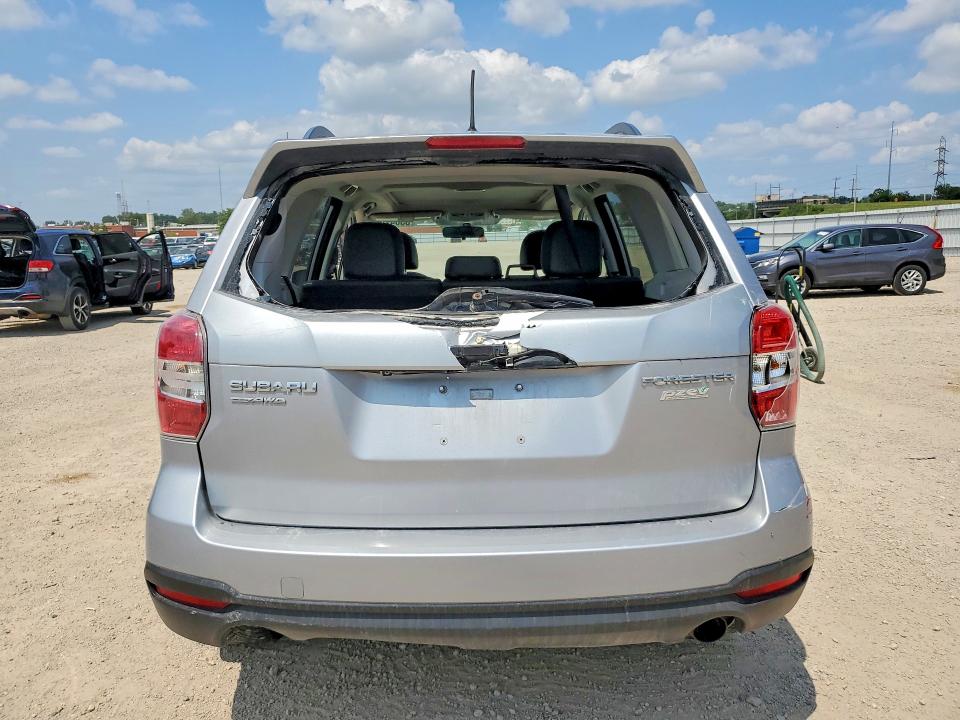 Photo 6 from auction – 2015 SUBARU FORESTER with VIN JF2SJAUC4FH452822