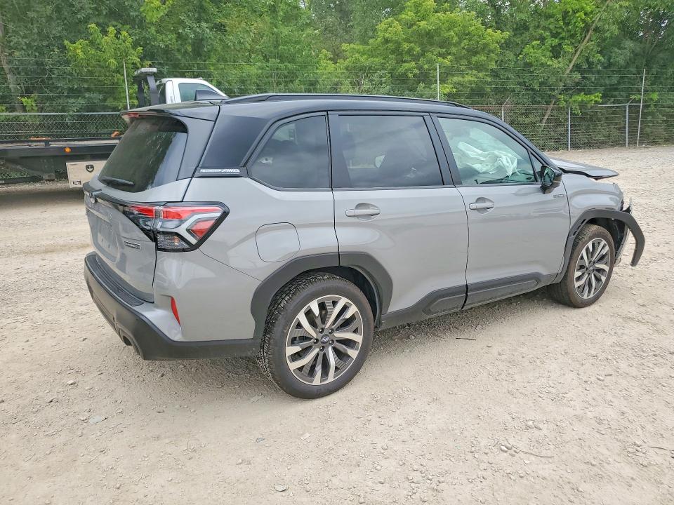 Photo 3 from auction – 2025 SUBARU FORESTER with VIN JF2SLSTD0SH456967