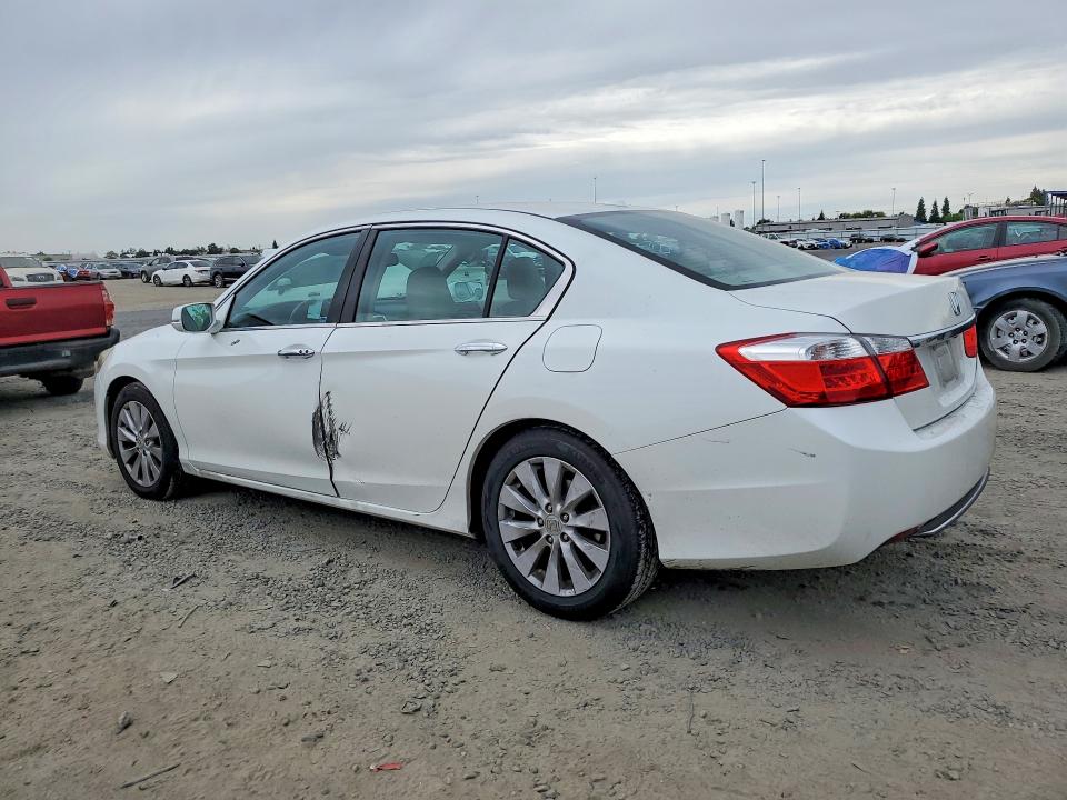 Photo 2 from auction – 2014 HONDA ACCORD with VIN 1HGCR2F86EA108461
