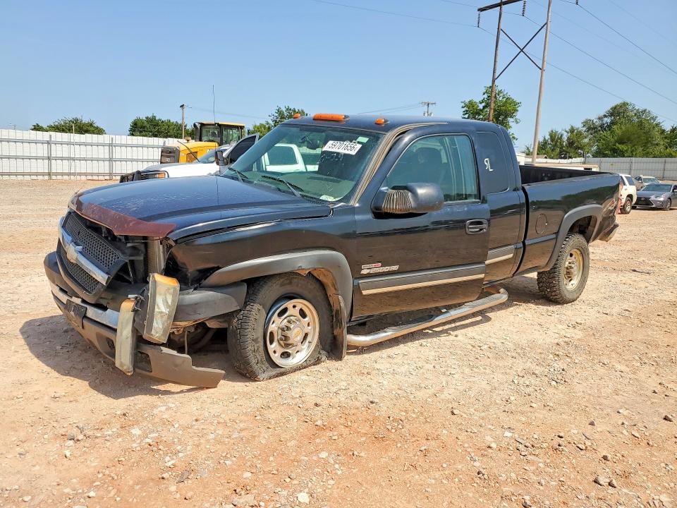 CHEVROLET SILVERADO 2004 مع رقم تعريف المركبة 1GCHK29264E318775 - صورة من المزاد